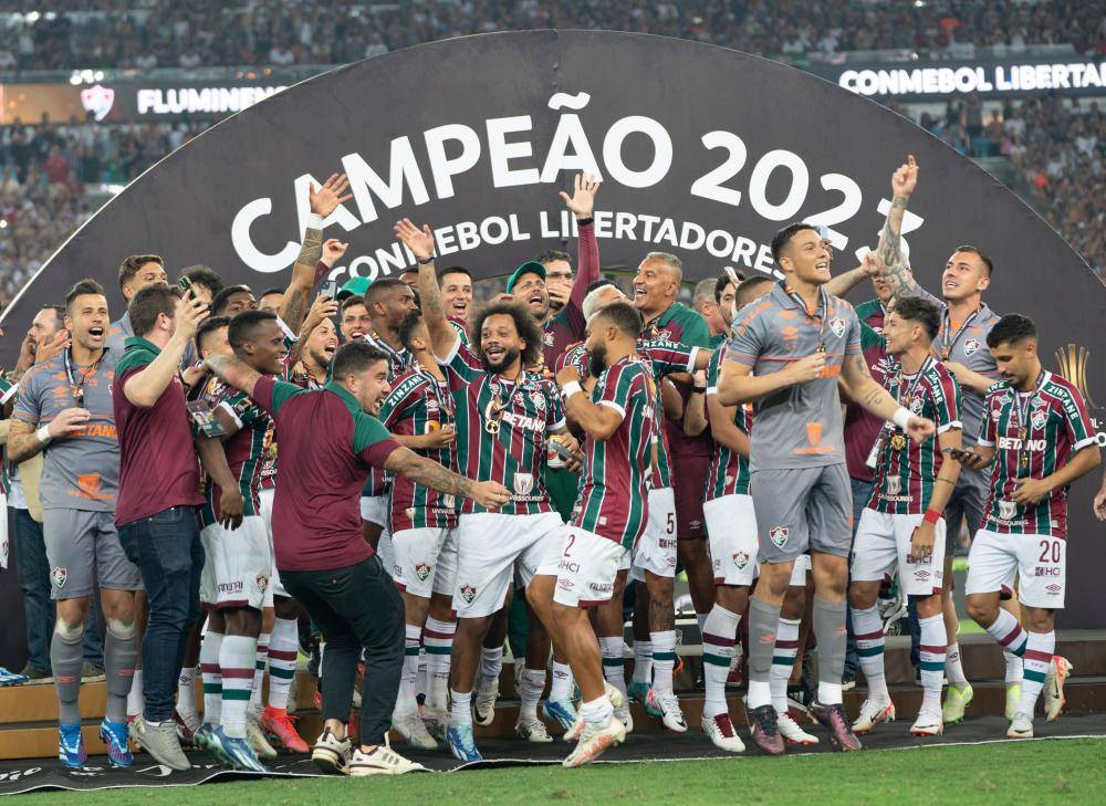 魔术队签下 魔术队签下