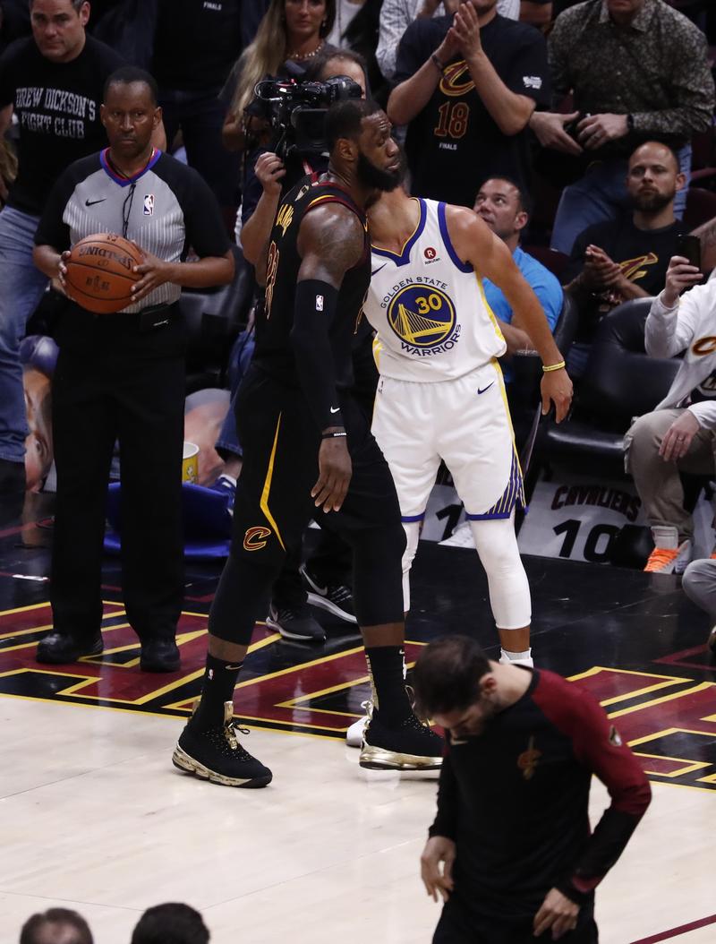 与套边制造 与套边制造