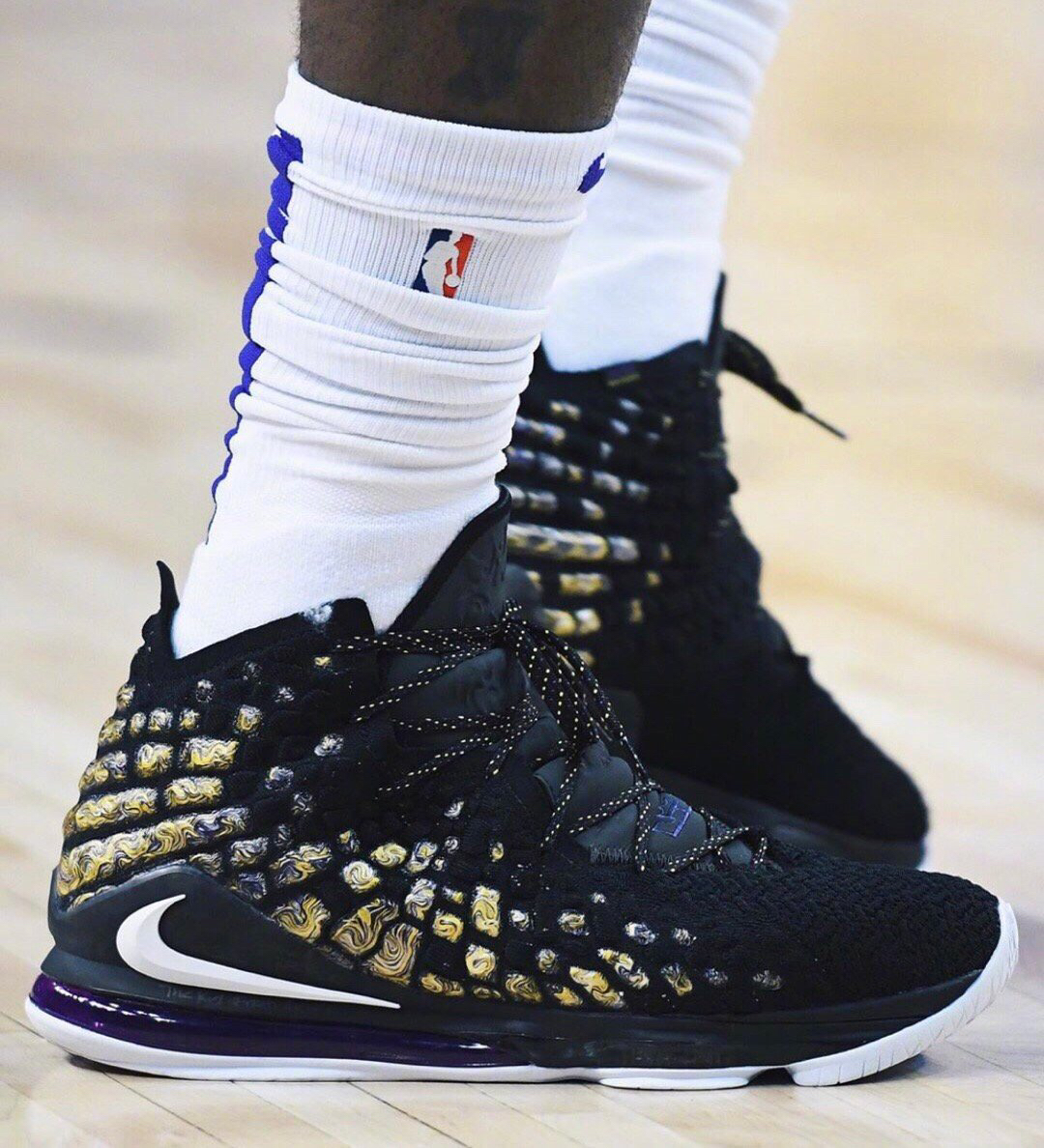 示了变化 示了变化